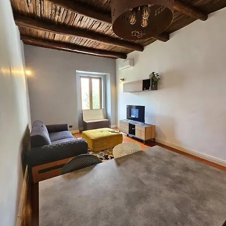 Lägenhet La Casa Al Centro Salerno